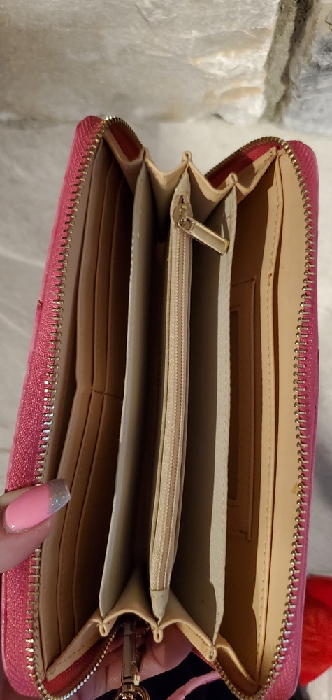 Pink Wallet - Picture 2 of 3